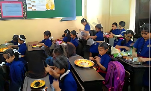 Bai M.N. Gamadia Girls' High School — photo 4