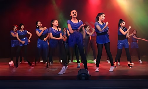 Bai Ruttonbai F D Panday Girls' High School — photo 3