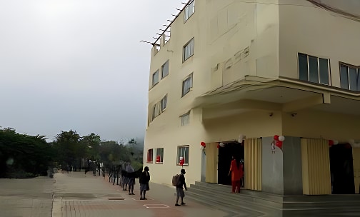 BNR Memorial School — photo 1