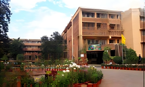 Delhi Public School — photo 1