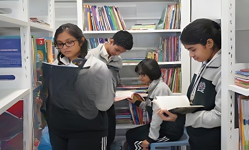 Delhi World Public school — photo 10