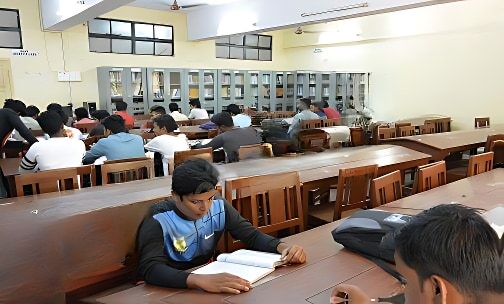 Dr.Ambedkar College of Commerce And Economics — photo 3
