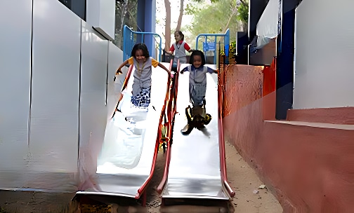 Indian High School — photo 16