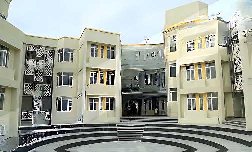KC High International School — photo 1