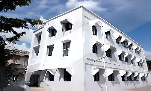 KNE Trust Independent PU College — photo 1