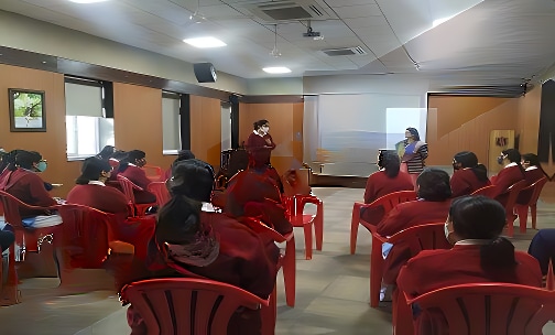 Maharani Gayatri Devi Girls' School — photo 1