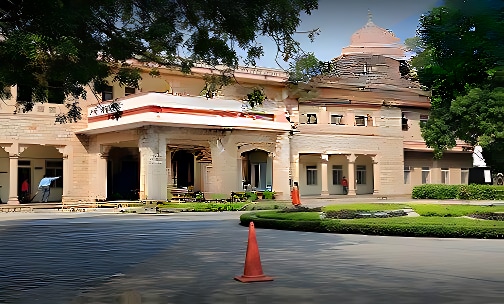 Maharani Gayatri Devi Girls' School — photo 6
