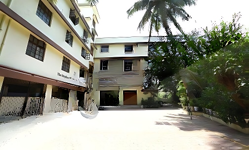 Montfort Junior College Arts And Commerce — photo 1