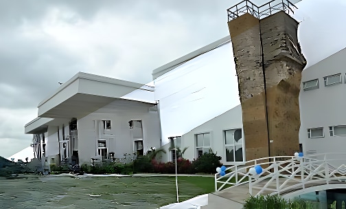 Oakridge International School — photo 1