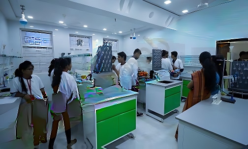 Prakash College Of Commerce And Science — photo 1