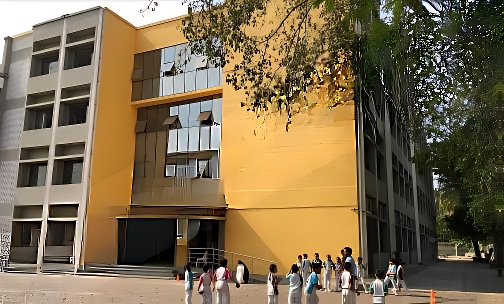 R N Shah International School — photo 1