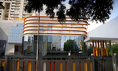 SHEMFORD Futuristic School — photo 10