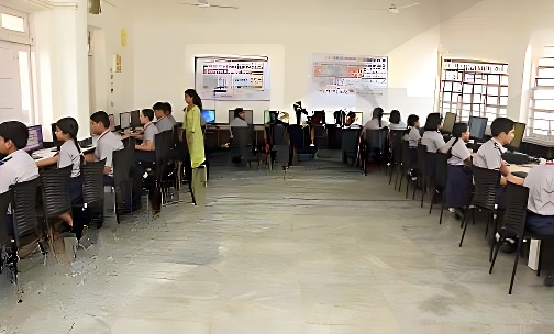 Shri Harshad C. Valia International School — photo 18