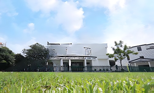 The Asian School — photo 2