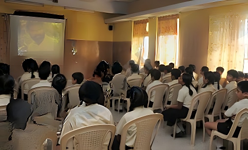 The Dadar Parsee Youths Assembly High School — photo 10