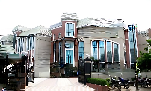 The Indian Heights School — photo 2