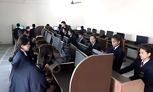 The Vivekanand School — photo 5