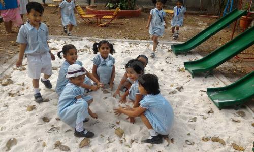 Bai Ruttonbai F D Panday Girls' High School — photo 4