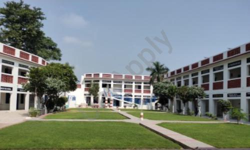 Bhai Dan Singh Pub Sen Sec School — photo 1