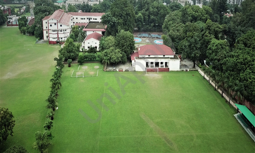 Col. Brown Cambridge School — photo 3
