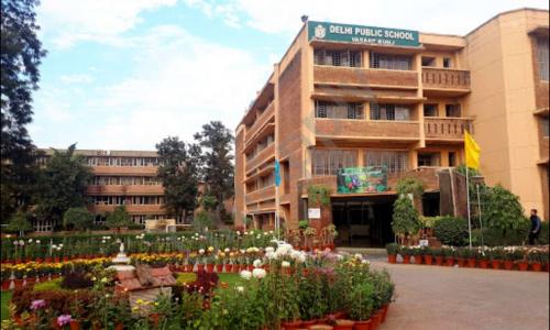 Delhi Public School — photo 1