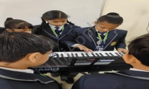 Emerald International School — photo 13