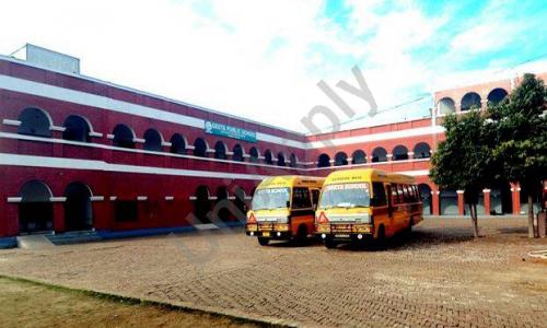 Geeta Public School — photo 1