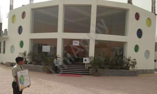 Ideal Public School — photo 1