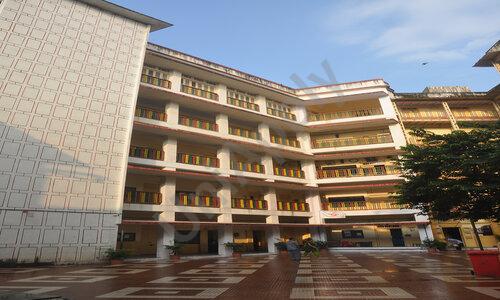 Lilavati Lalji Dayal High School And College of Commerce — photo 1