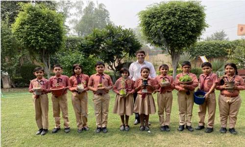 Navyug Senior Secondary School — photo 11