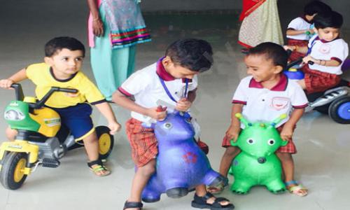 Phoenix International School And The Lilliputs — photo 5
