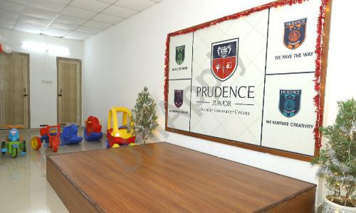 Prudence Junior — photo 12