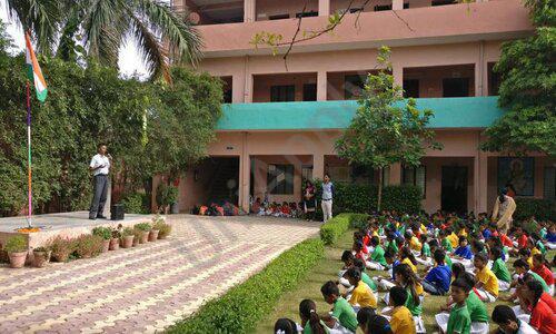 RR Modern School — photo 1