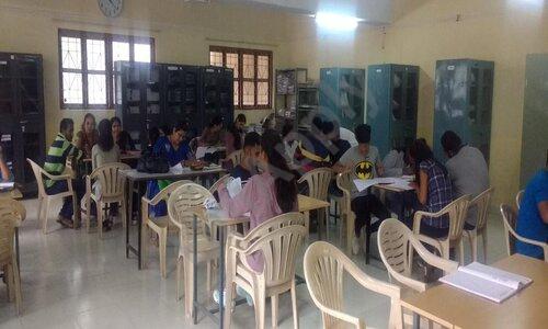 Sir Dr. M.S. Gosavi College of Commerce — photo 4