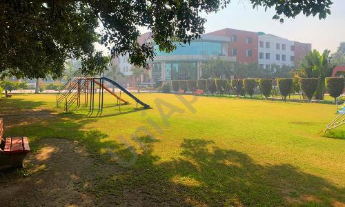 St. Thomas' School — photo 2